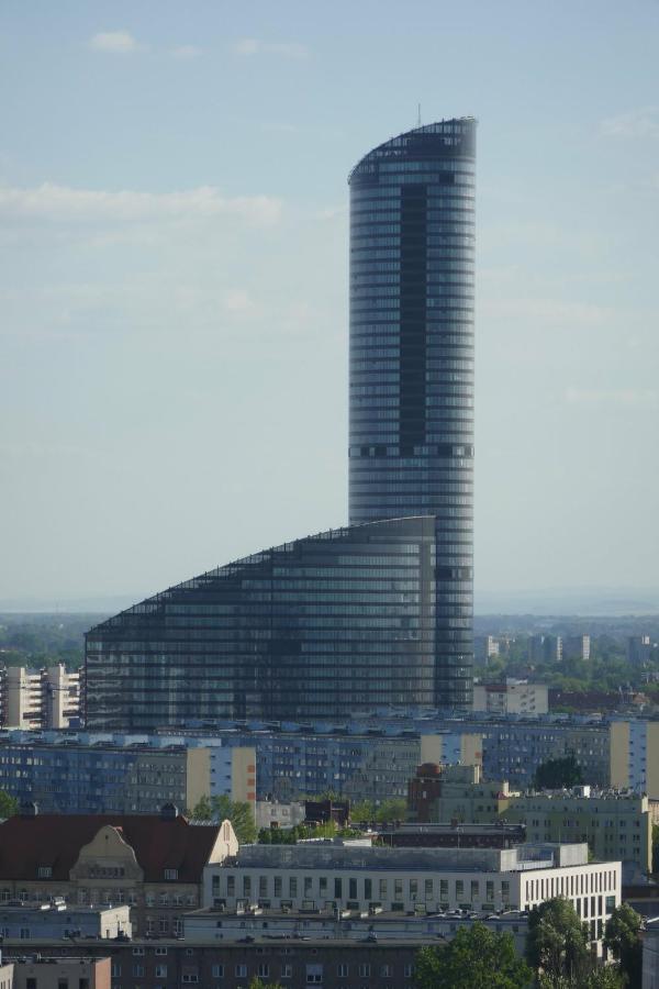 Rentplanet - Apartament Sky Tower Breslávia Exterior foto